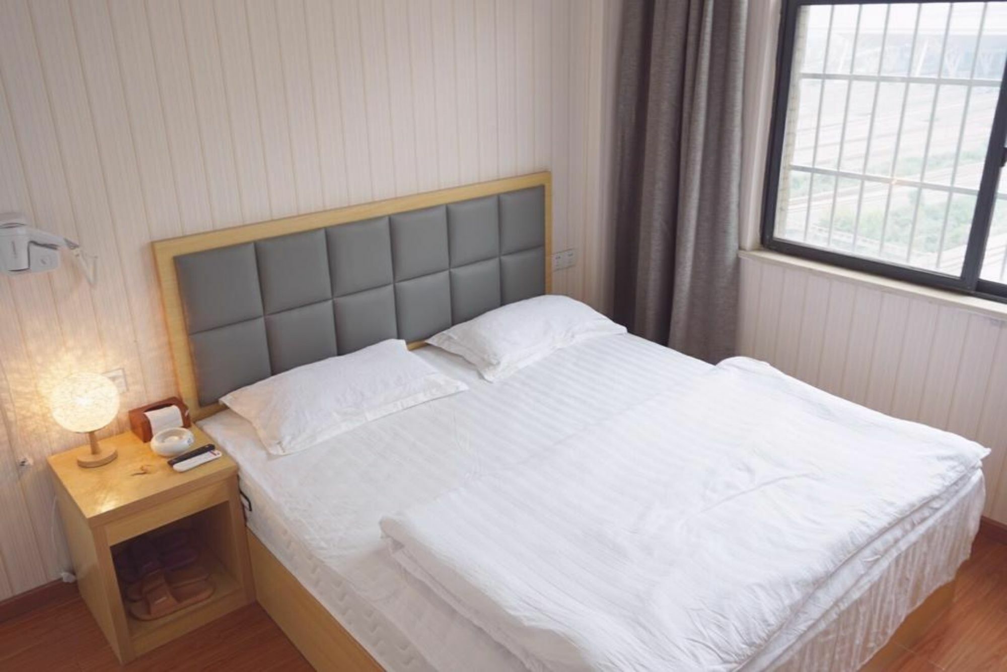Huanlesong Youth Hostel ووهان المظهر الخارجي الصورة
